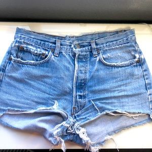 Vintage Levi’s shorts